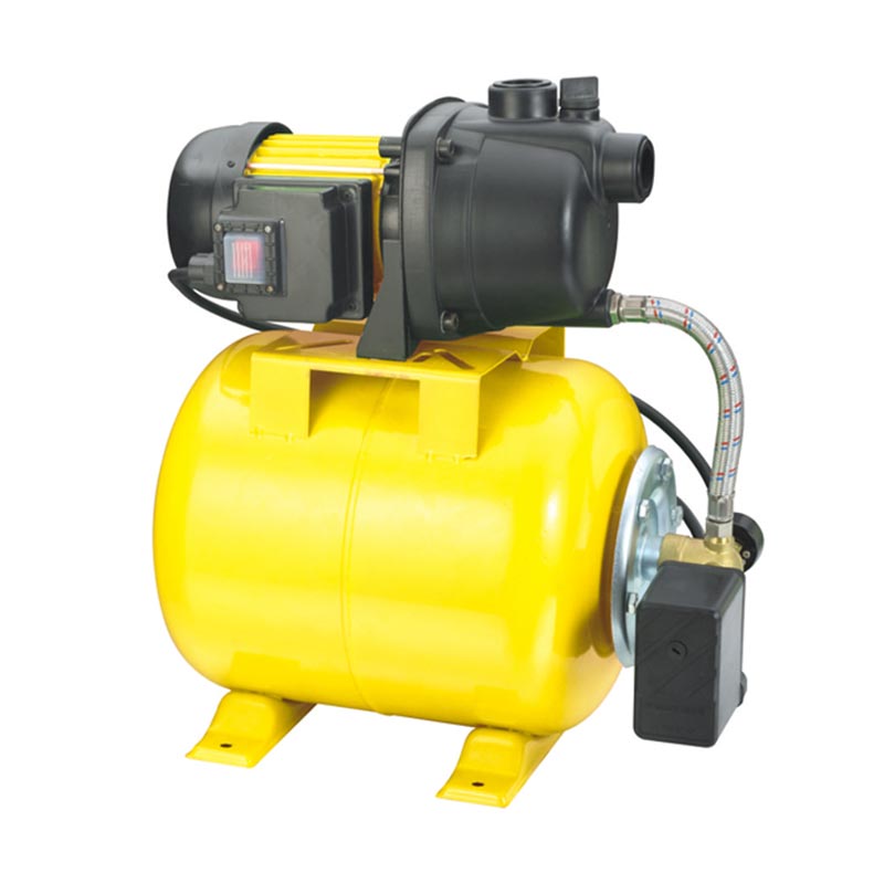 Градина Бустер пумпа со резервоар за притисок