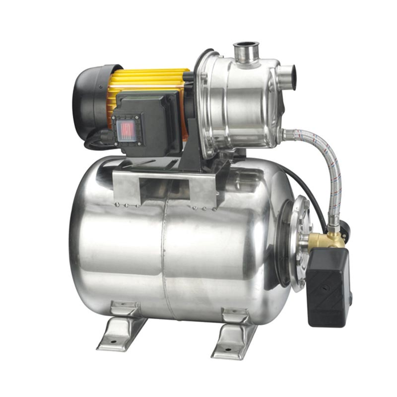 Градинарска пумпна станица со резервоар под притисок